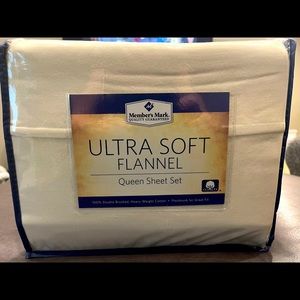 NEW Queen Flannel Sheets